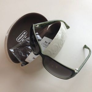 COACH Sunglasses Black/Green with White Case